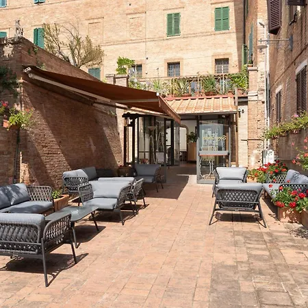 Hotel Ristorante Borgo Antico Monteroni d'Arbia